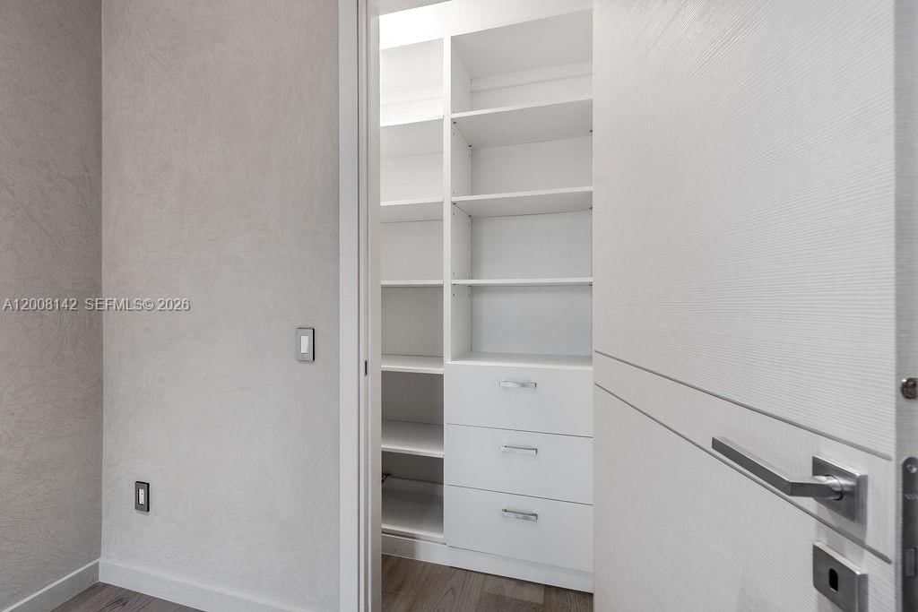 Real estate property located at 3949 194th Ln, Miami-dade, Golden Gate Estates & Mar, Sunny Isles Beach, FL