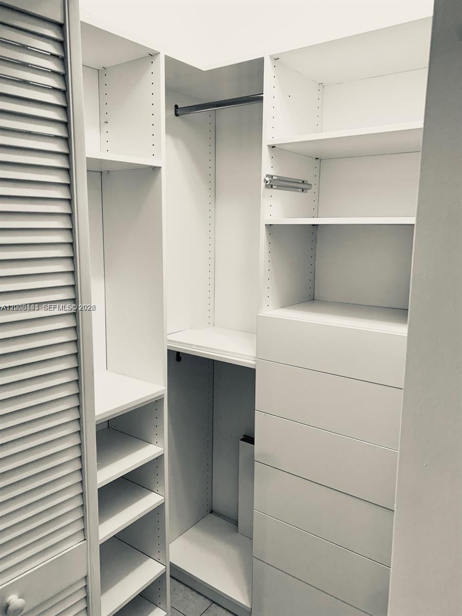 Real estate property located at 335 Biscayne Blvd #1106, Miami-dade, One Miami East Condo, Miami, FL