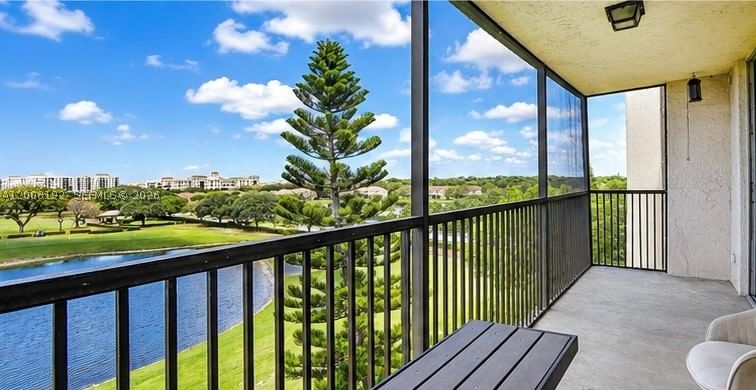 Real estate property located at 3300 Rolling Hills Cir #606, Broward, Rolling Hills, Davie, FL