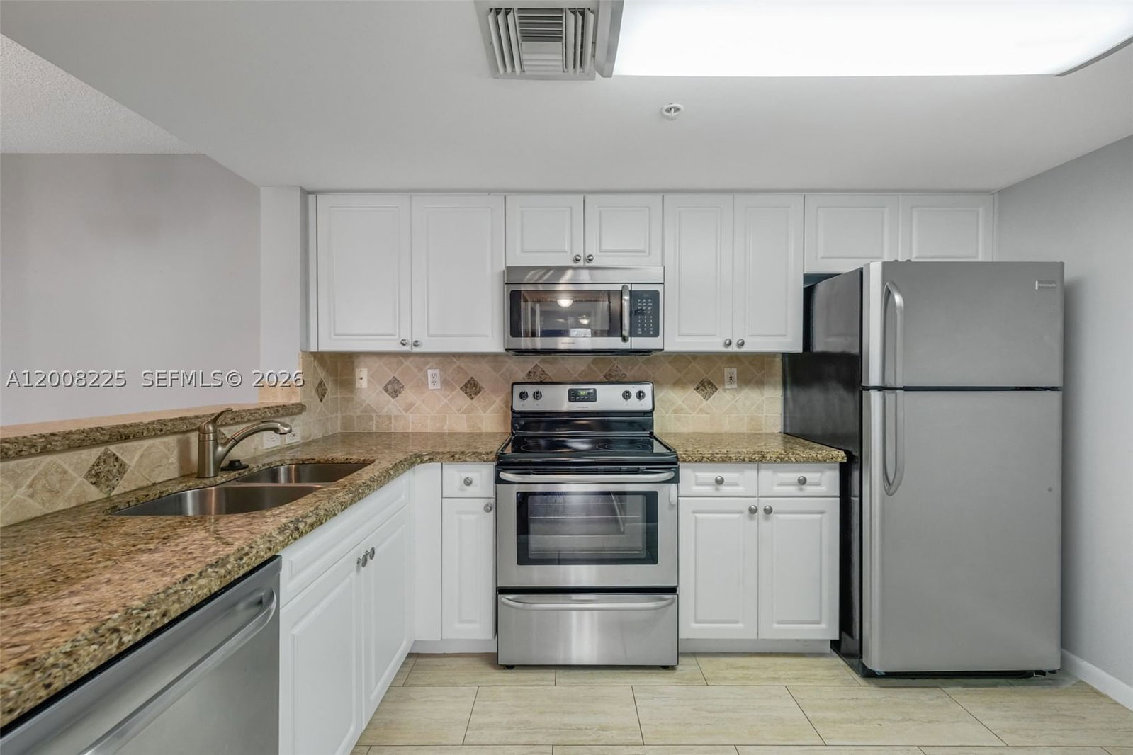 Real estate property located at 520 5th Ave #3305, Broward, Las Olas By The River Con, Fort Lauderdale, FL