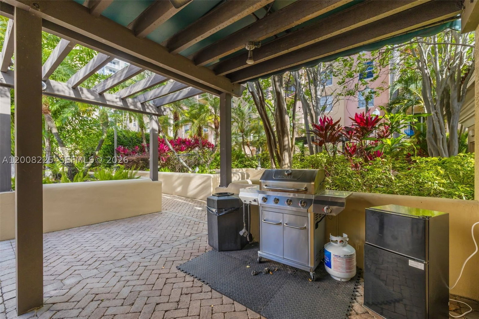 Real estate property located at 520 5th Ave #3305, Broward, Las Olas By The River Con, Fort Lauderdale, FL