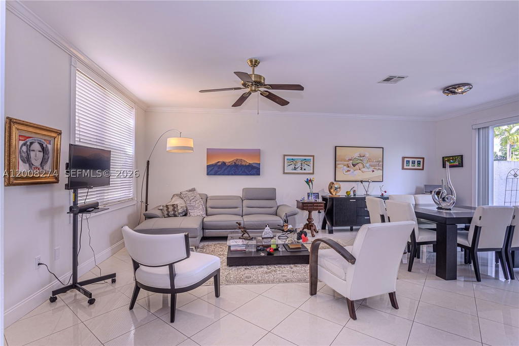 Real estate property located at 15123 8th St, Broward, Towngate, Pembroke Pines, FL