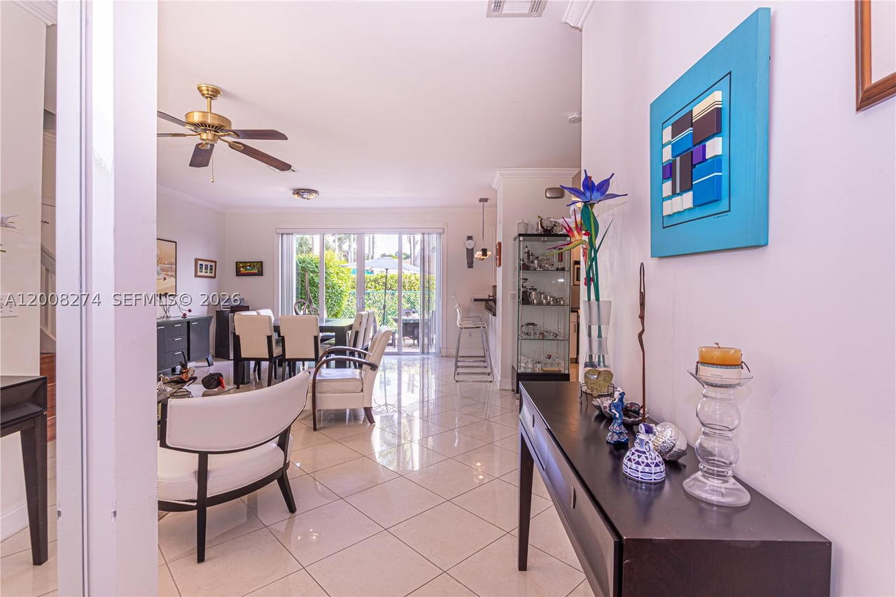 Real estate property located at 15123 8th St, Broward, Towngate, Pembroke Pines, FL