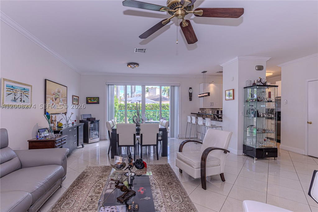 Real estate property located at 15123 8th St, Broward, Towngate, Pembroke Pines, FL