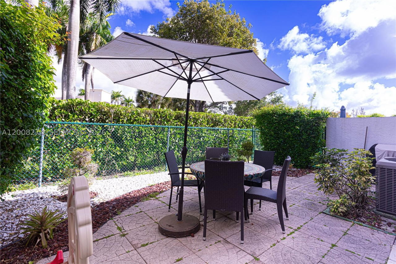 Real estate property located at 15123 8th St, Broward, Towngate, Pembroke Pines, FL