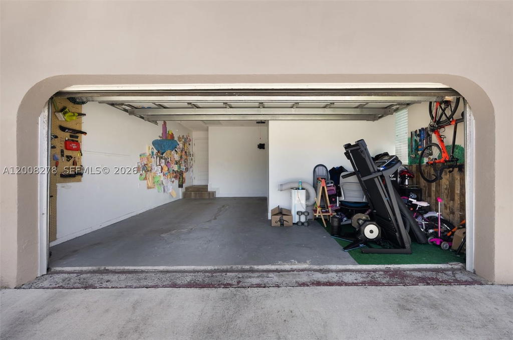Real estate property located at 7970 198th St, Miami-dade, Saga Bay Sec 1 Pt 6, Cutler Bay, FL