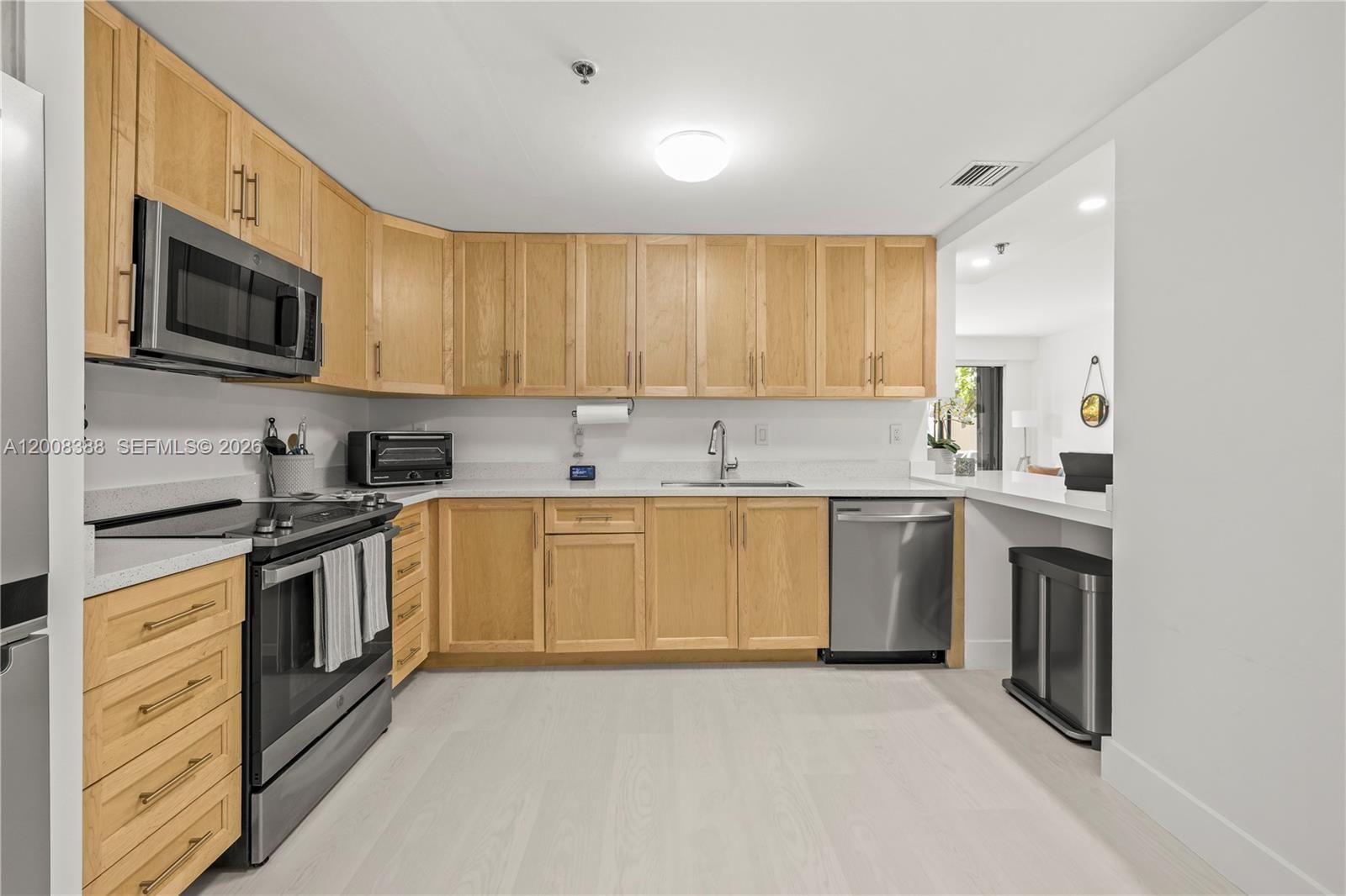 Real estate property located at 201 Crandon Blvd #143, Miami-dade, Key Colony No 1, Key Biscayne, FL