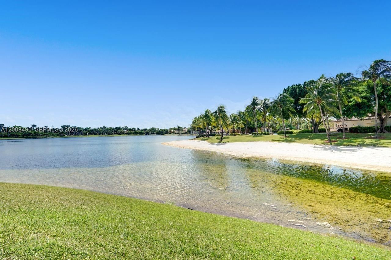 Real estate property located at 10750 66th St #203, Miami-dade, Captiva Condo B, Doral, FL