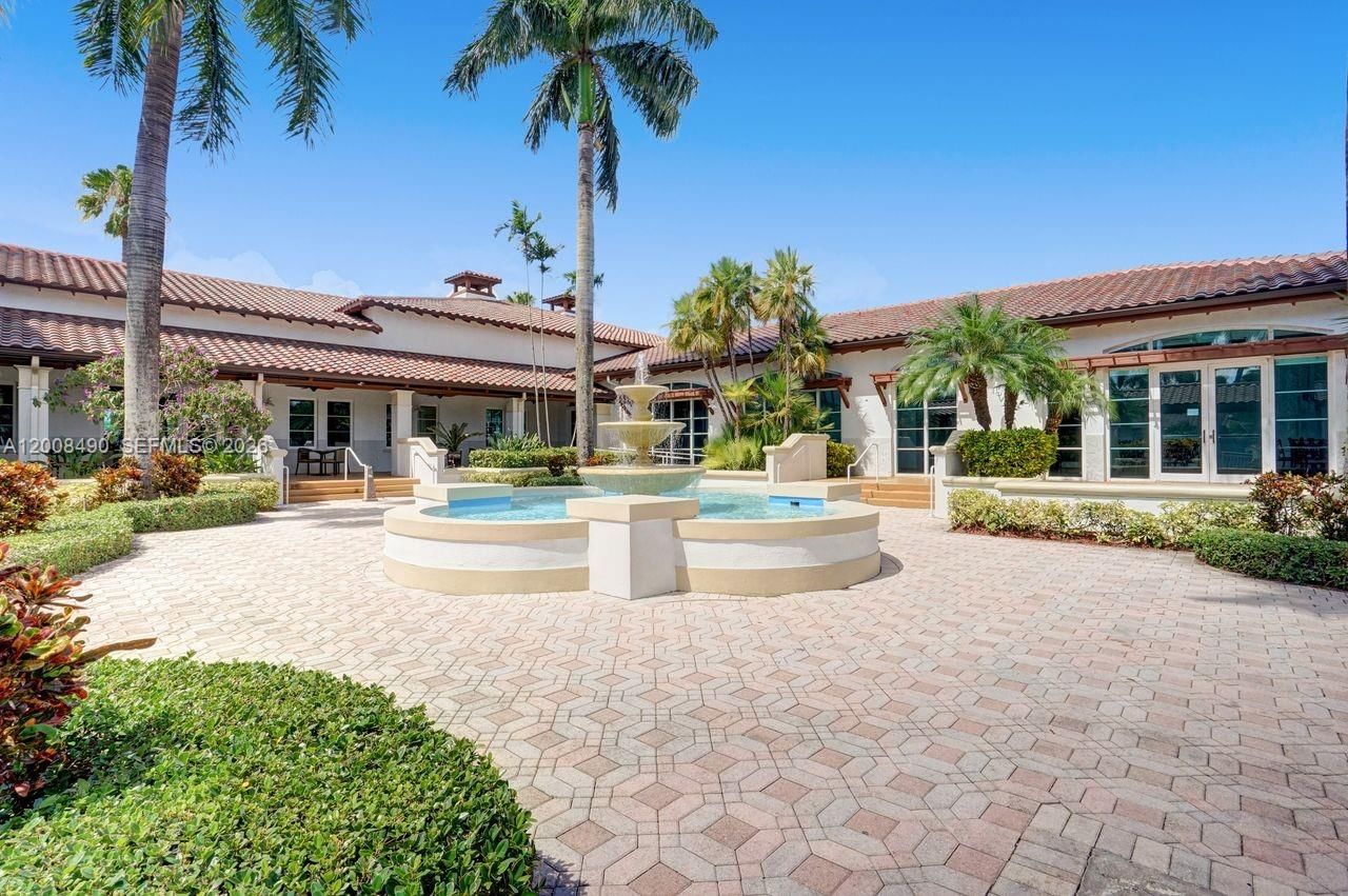 Real estate property located at 10750 66th St #203, Miami-dade, Captiva Condo B, Doral, FL