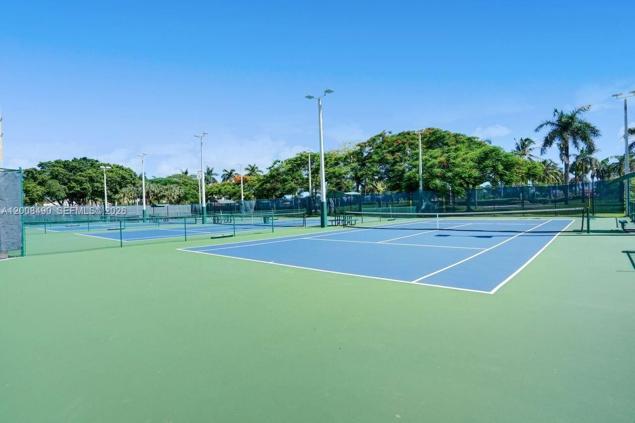 Real estate property located at 10750 66th St #203, Miami-dade, Captiva Condo B, Doral, FL