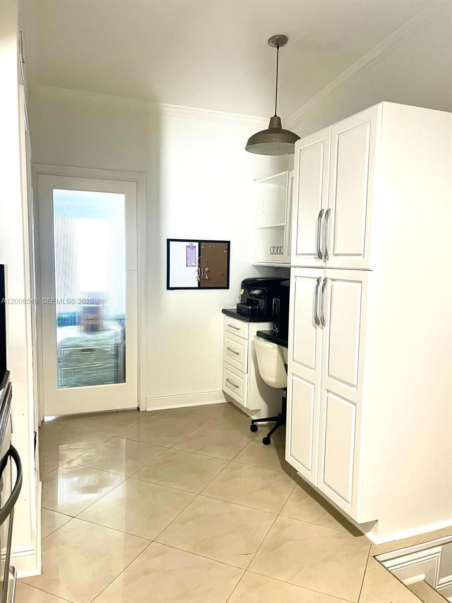 Real estate property located at 19960 Highland Lakes Blvd, Miami-dade, Highland Lakes Sec 2, Miami, FL