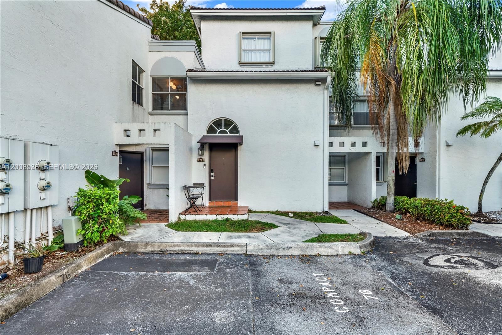 Real estate property located at 4728 97th Ct #86, Miami-dade, The Greens At Doral Condo, Doral, FL