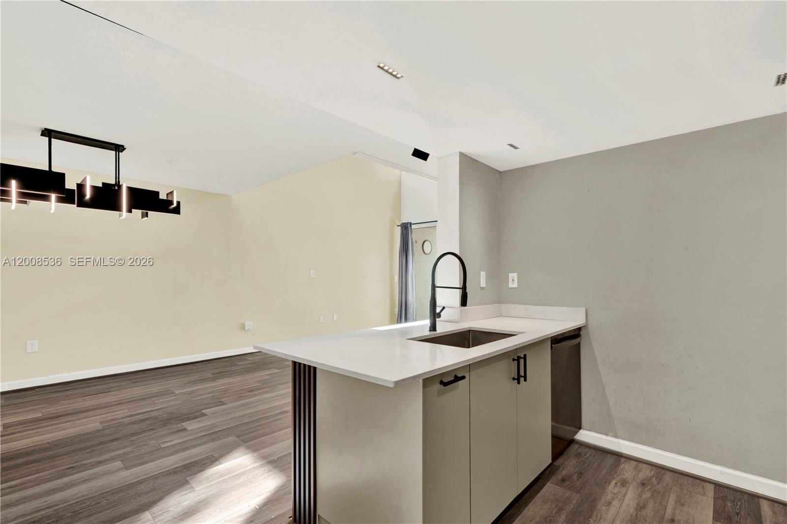 Real estate property located at 4728 97th Ct #86, Miami-dade, The Greens At Doral Condo, Doral, FL