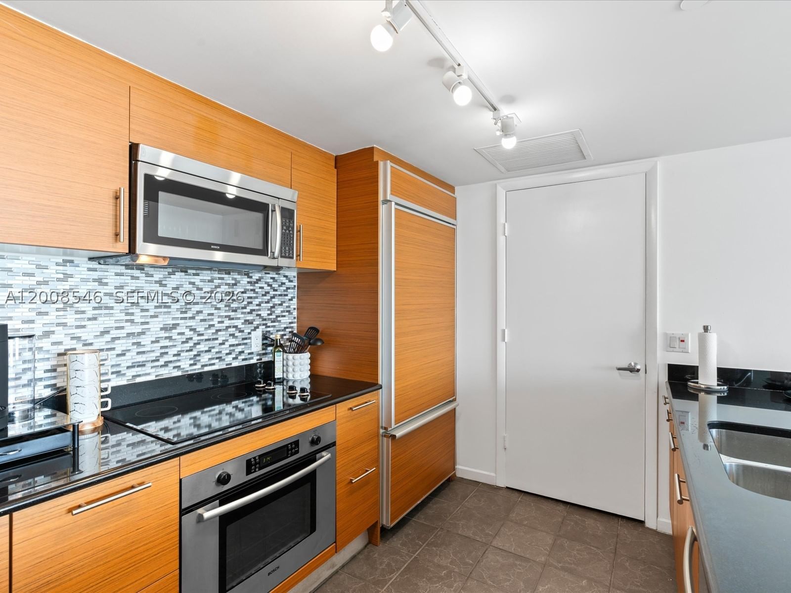Real estate property located at 50 Biscayne Blvd #3308, Miami-dade, 50 Biscayne Condo, Miami, FL