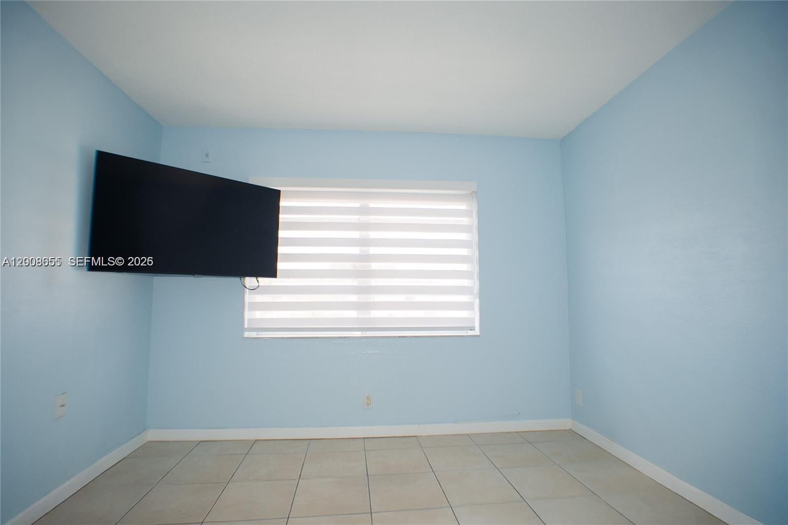 Real estate property located at 12800 43rd Dr #210-B, Miami-dade, Royale Green Condo 11, Miami, FL