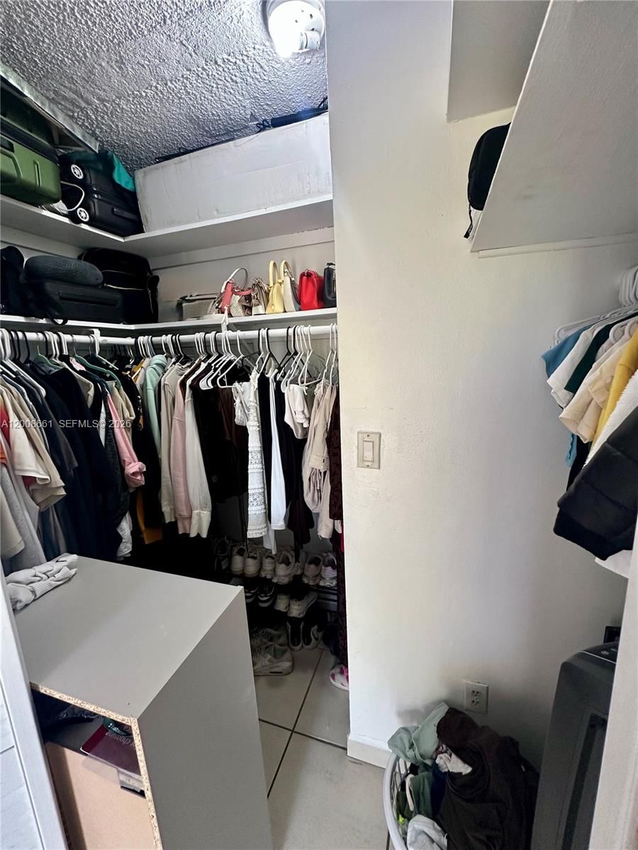 Real estate property located at 1340 Lincoln Rd #400, Miami-dade, Golden House Condo, Miami Beach, FL
