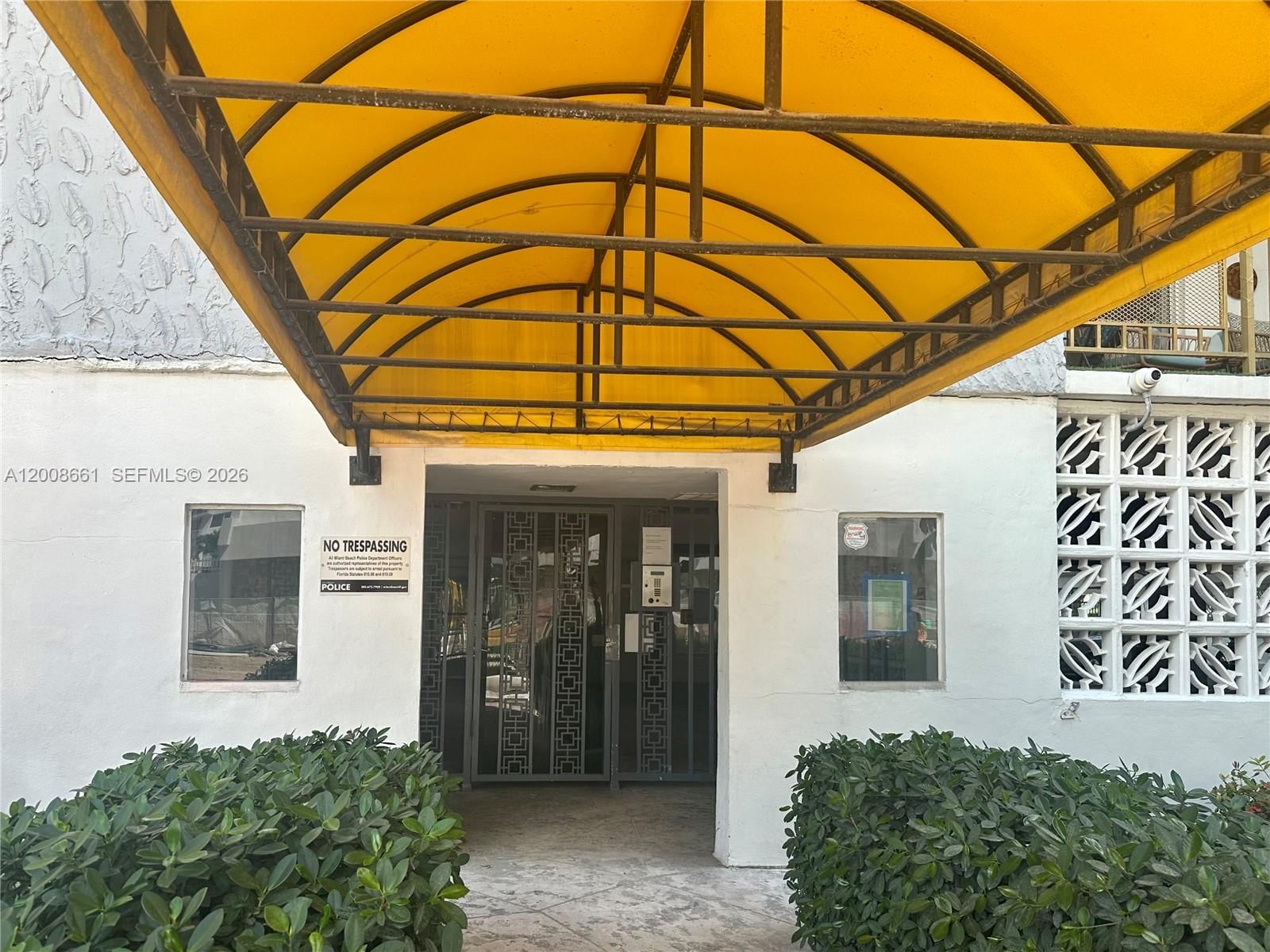 Real estate property located at 1340 Lincoln Rd #400, Miami-dade, Golden House Condo, Miami Beach, FL