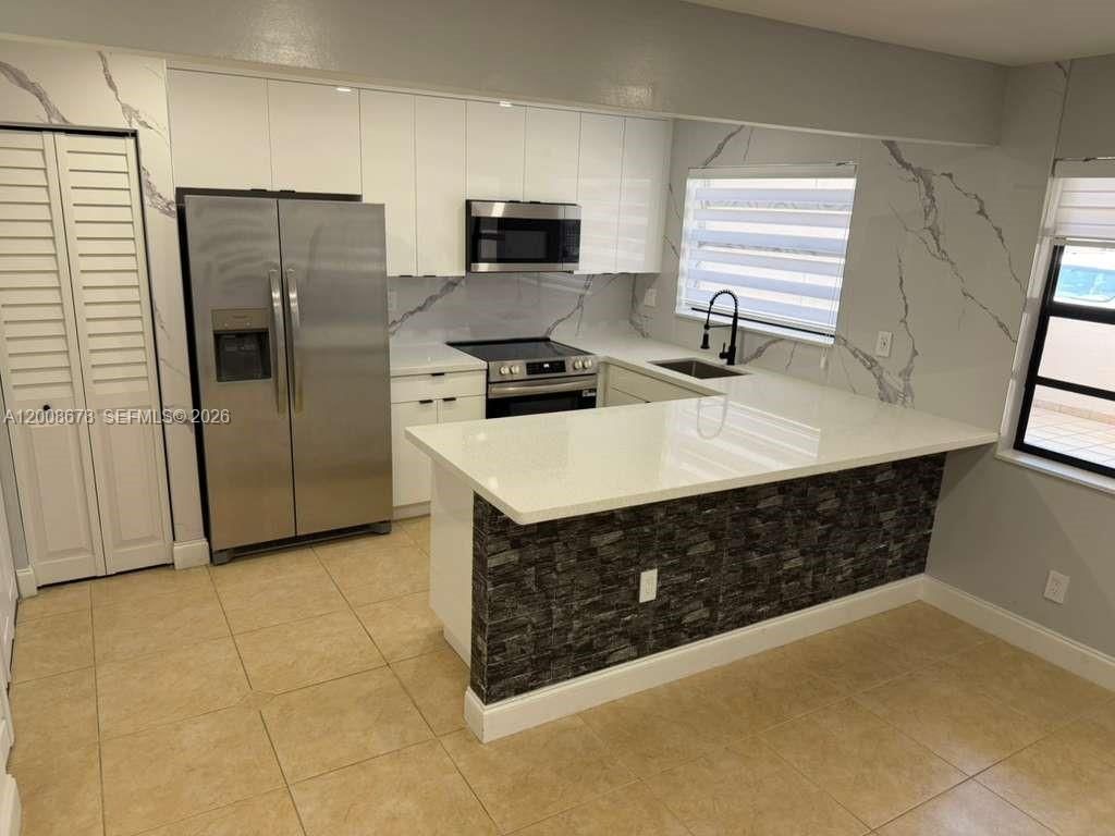 Real estate property located at 13470 62nd St #105N, Miami-dade, Kendall Lks E Lakeview Th, Miami, FL