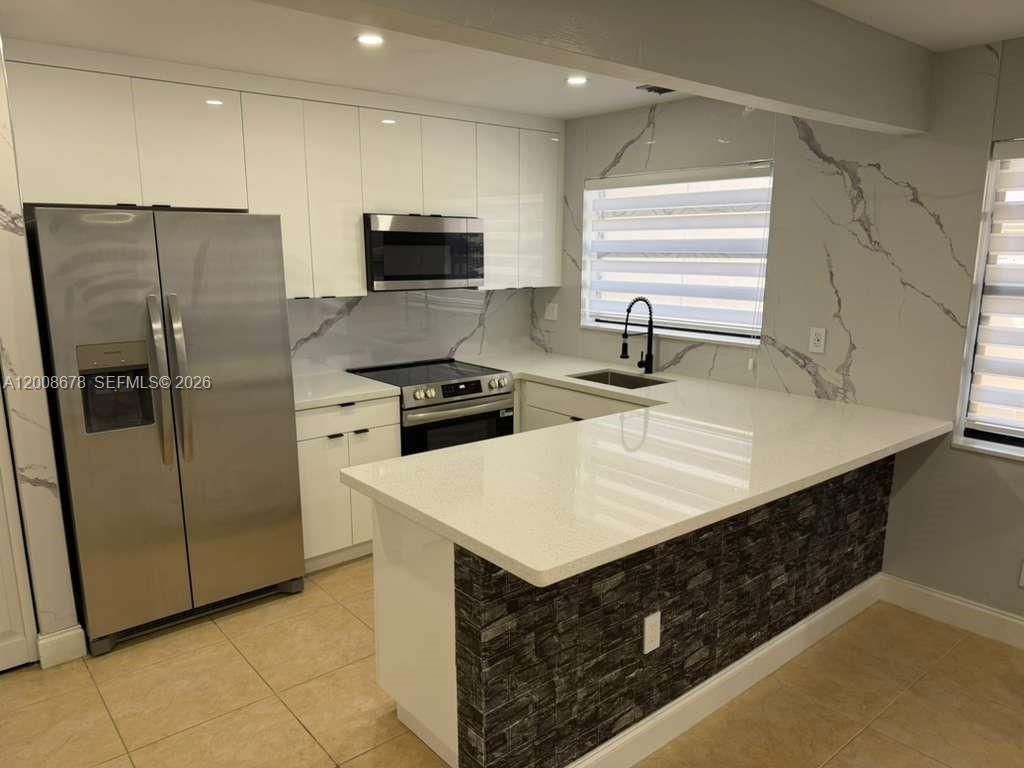 Real estate property located at 13470 62nd St #105N, Miami-dade, Kendall Lks E Lakeview Th, Miami, FL
