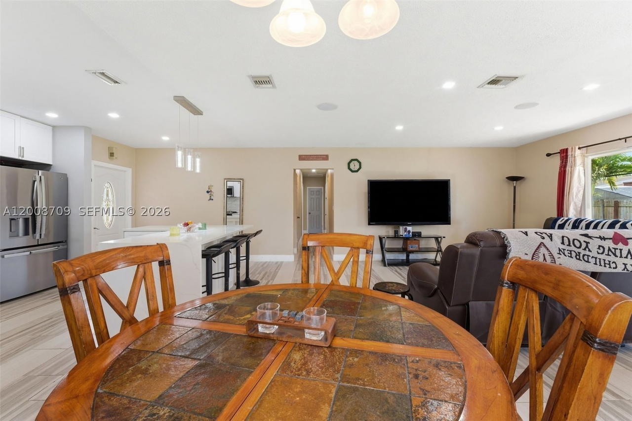 Real estate property located at 1440 179th Ter, Miami-dade, Scott Lake Manor Sec 4, Miami Gardens, FL