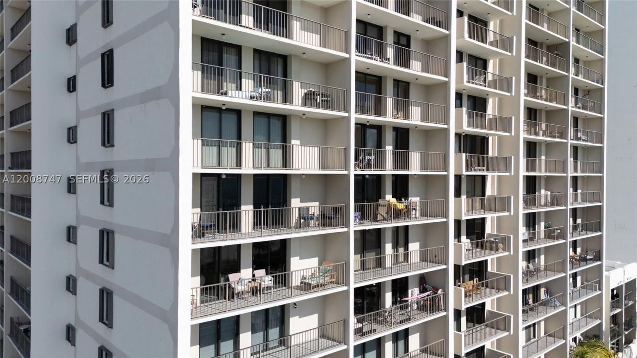 Real estate property located at 2625 Collins Ave #803, Miami-dade, Oceanfront Plaza Condo, Miami Beach, FL