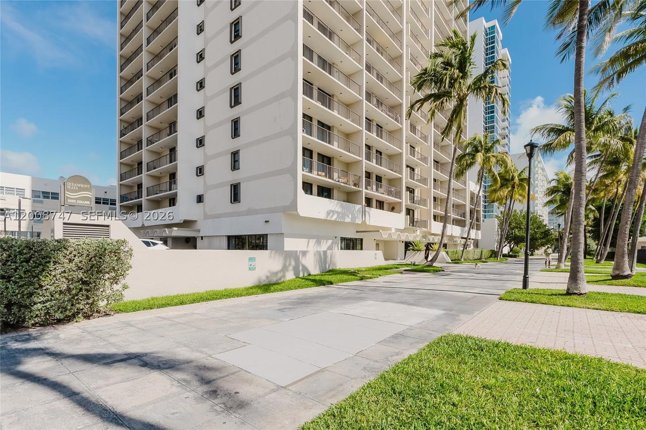Real estate property located at 2625 Collins Ave #803, Miami-dade, Oceanfront Plaza Condo, Miami Beach, FL