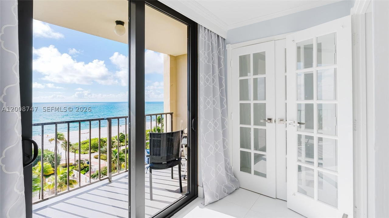 Real estate property located at 2625 Collins Ave #803, Miami-dade, Oceanfront Plaza Condo, Miami Beach, FL