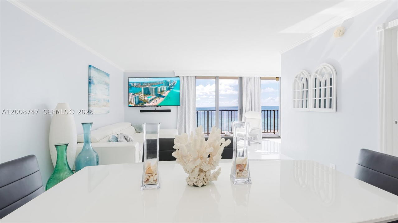 Real estate property located at 2625 Collins Ave #803, Miami-dade, Oceanfront Plaza Condo, Miami Beach, FL
