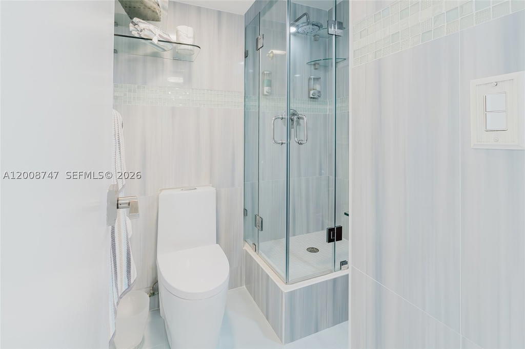 Real estate property located at 2625 Collins Ave #803, Miami-dade, Oceanfront Plaza Condo, Miami Beach, FL