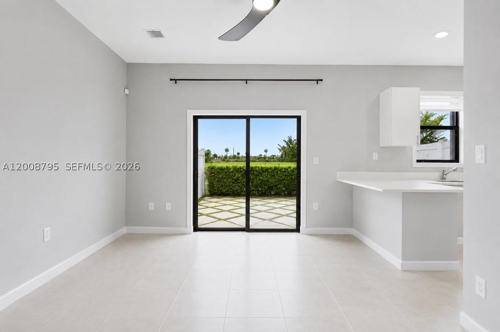 Real estate property located at 20478 4th Ct, Miami-dade, Vista Lago, Miami Gardens, FL
