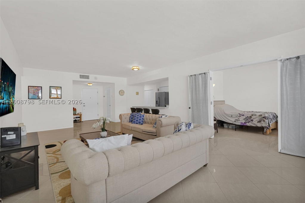 Real estate property located at 5825 Collins Ave #2E, Miami-dade, Corinthian Condo, Miami Beach, FL