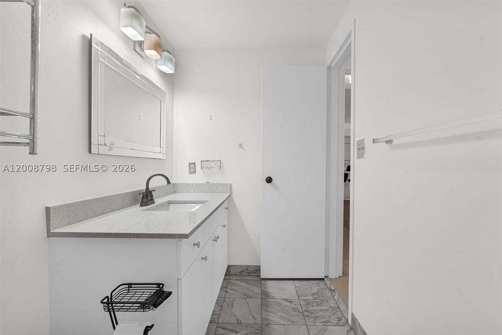 Real estate property located at 5825 Collins Ave #2E, Miami-dade, Corinthian Condo, Miami Beach, FL