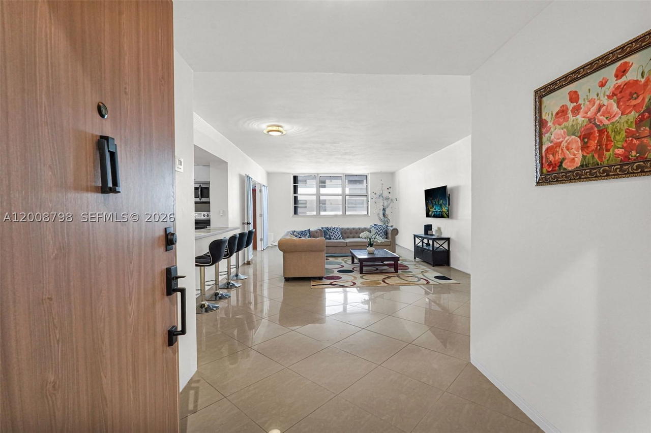 Real estate property located at 5825 Collins Ave #2E, Miami-dade, Corinthian Condo, Miami Beach, FL