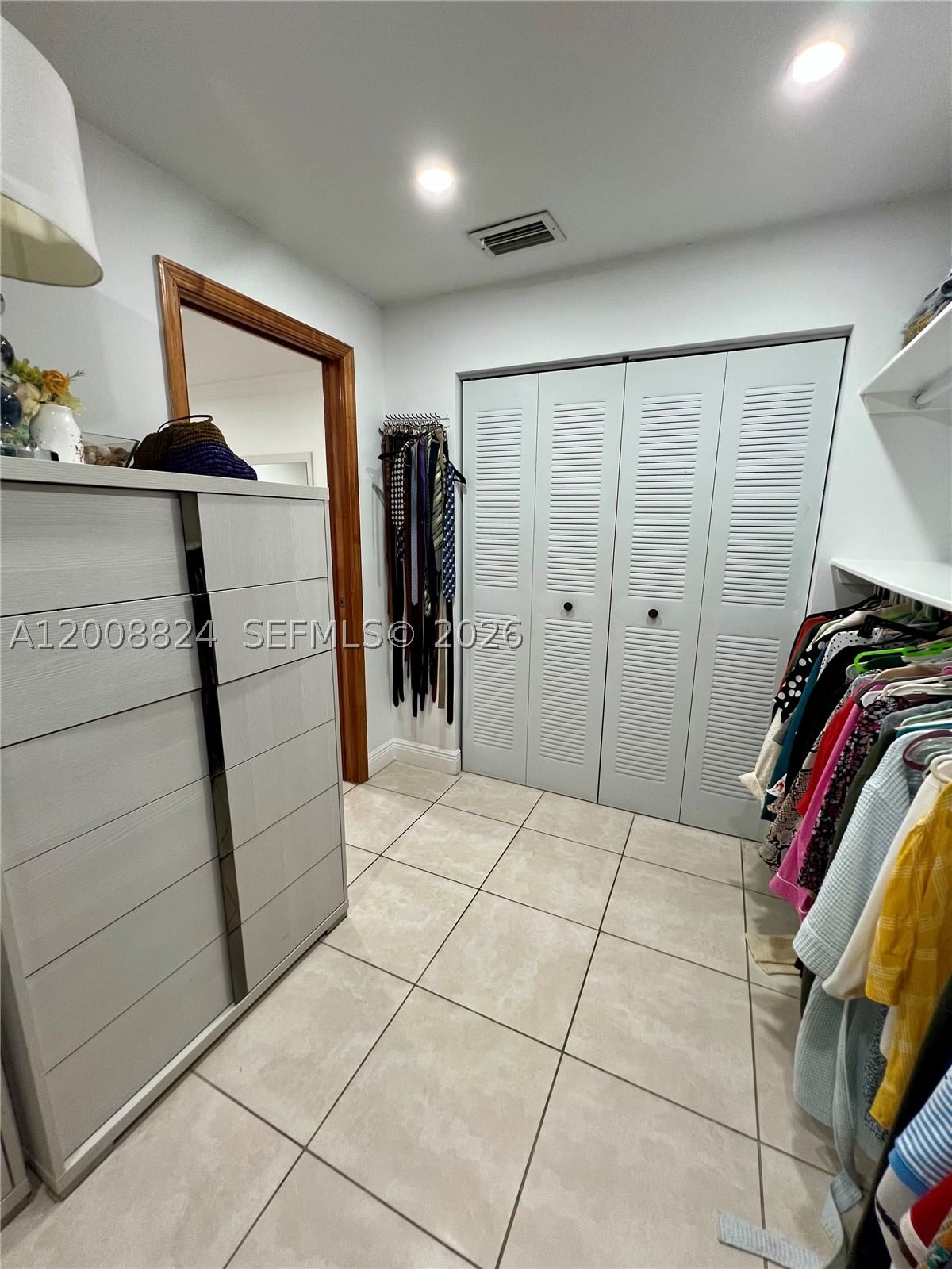 Real estate property located at 3610 113th Pl, Miami-dade, Los Paseos, Miami, FL