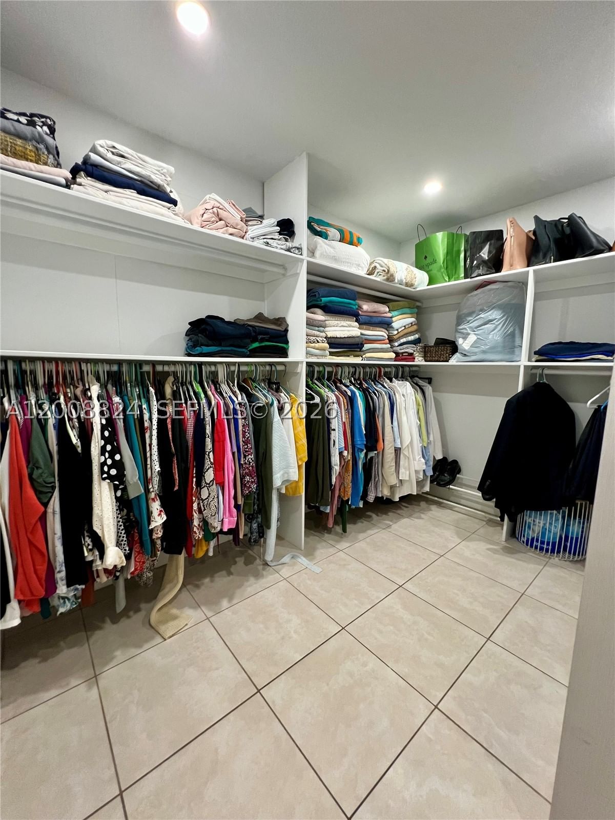 Real estate property located at 3610 113th Pl, Miami-dade, Los Paseos, Miami, FL