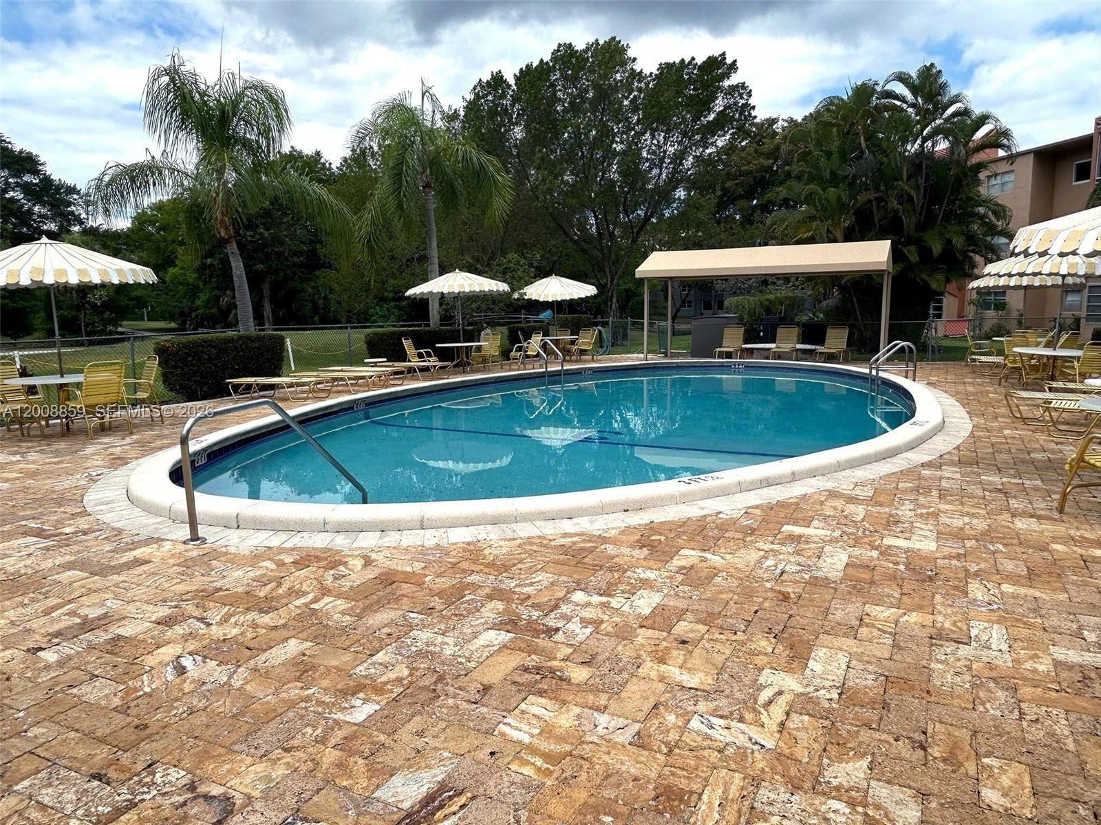 Real estate property located at 8818 Mcnab Rd #303, Broward, Greens Condo Apts Phase I, Tamarac, FL
