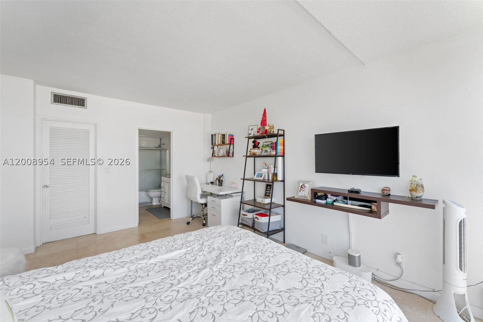 Real estate property located at 900 Bay Dr #421, Miami-dade, King Cole Condo, Miami Beach, FL