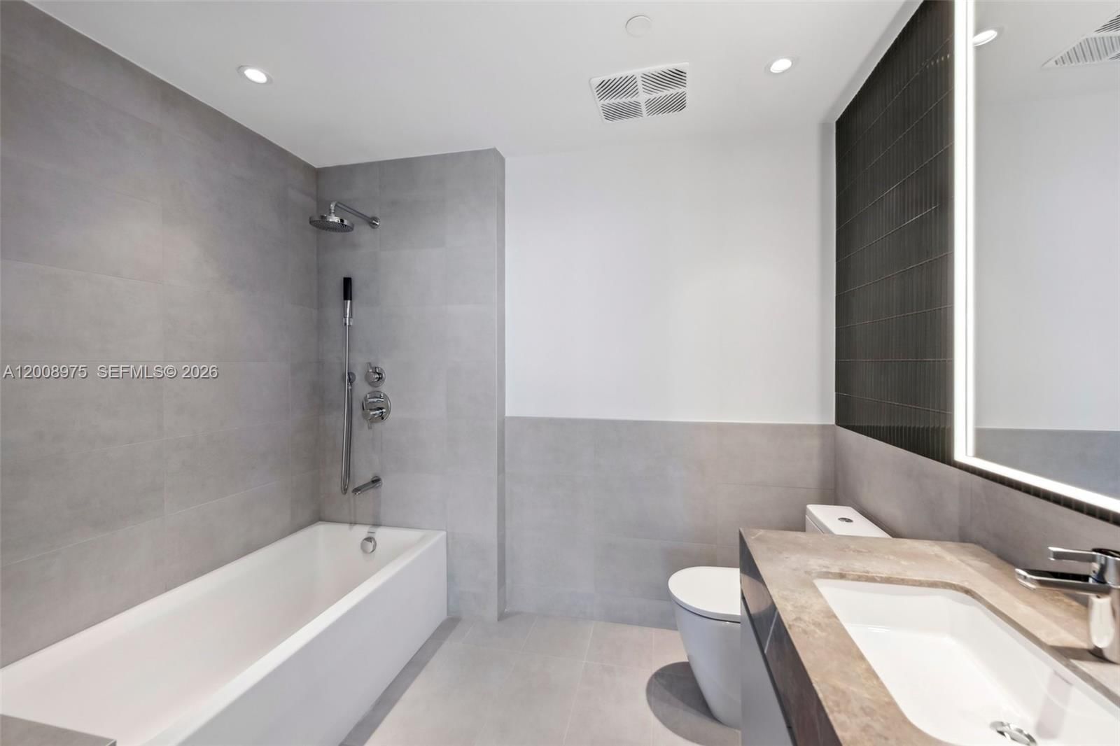 Real estate property located at 500 Alton Rd. #3004, Miami-dade, Five Park Condo, Miami Beach, FL