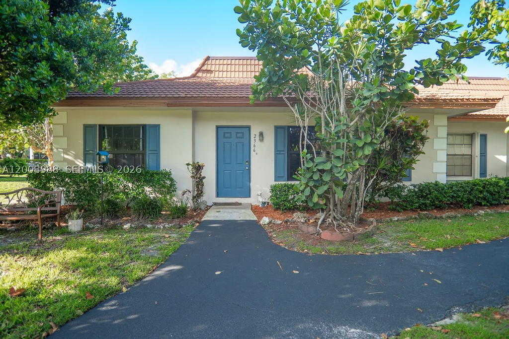 Real estate property located at 2366 70th Way #4, Broward, Nova Villas Condominium 1, Davie, FL
