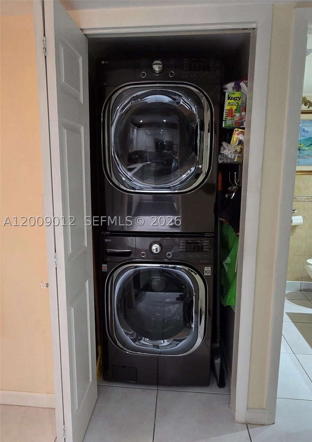 Real estate property located at 1101 Colony Point Cir #218, Broward, Colony Point 4 Condo, Pembroke Pines, FL