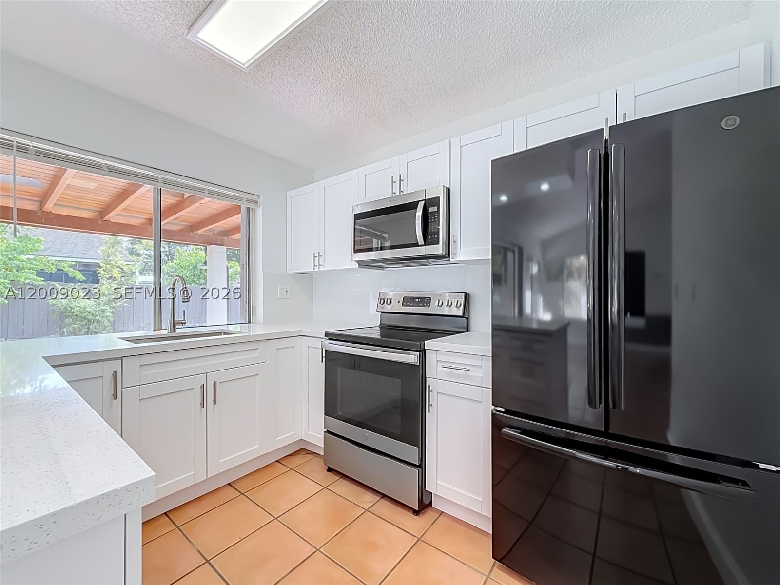 Real estate property located at 9825 132nd Ct, Miami-dade, Calusa Club Estates 5th A, Miami, FL