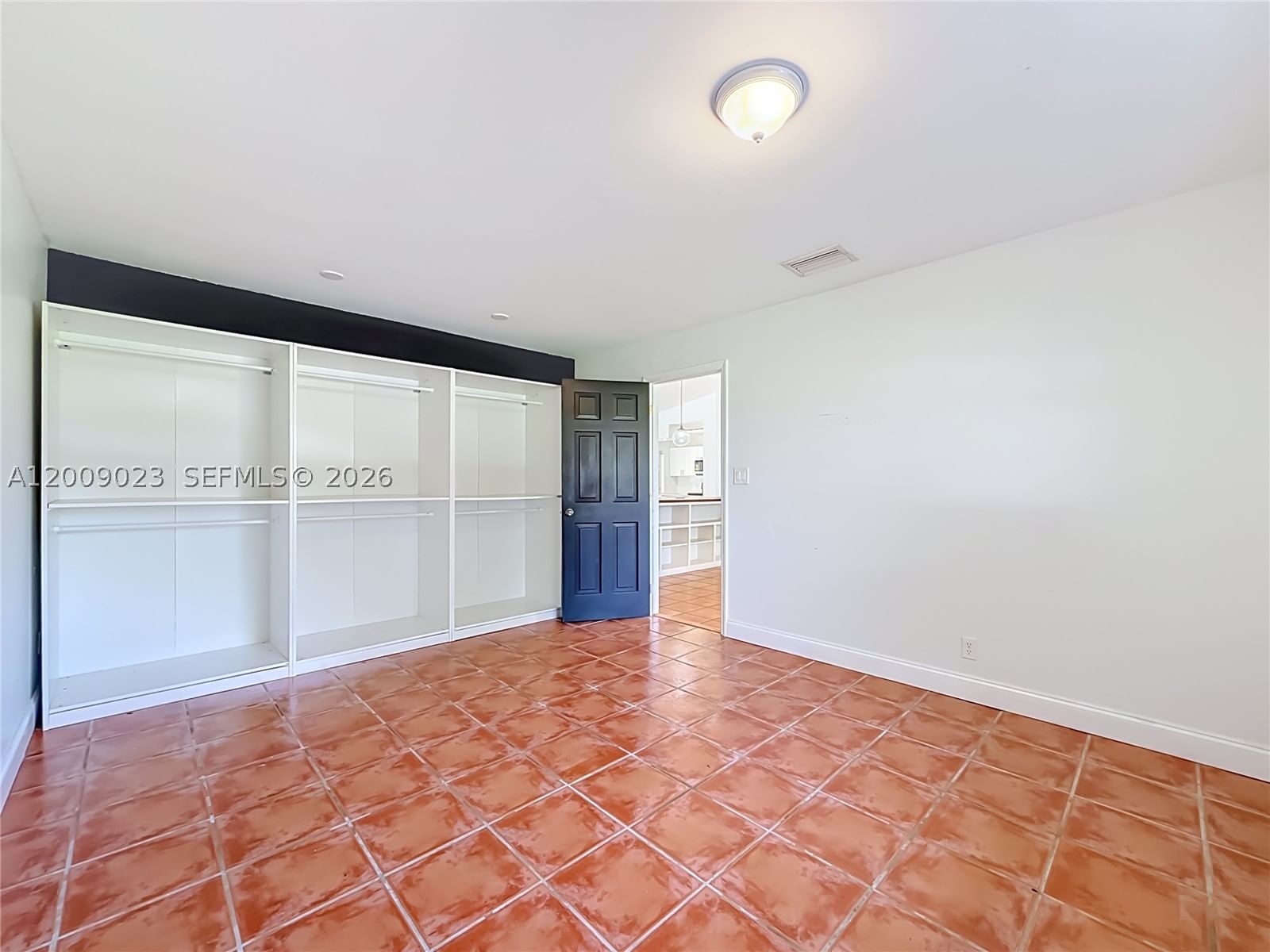 Real estate property located at 9825 132nd Ct, Miami-dade, Calusa Club Estates 5th A, Miami, FL