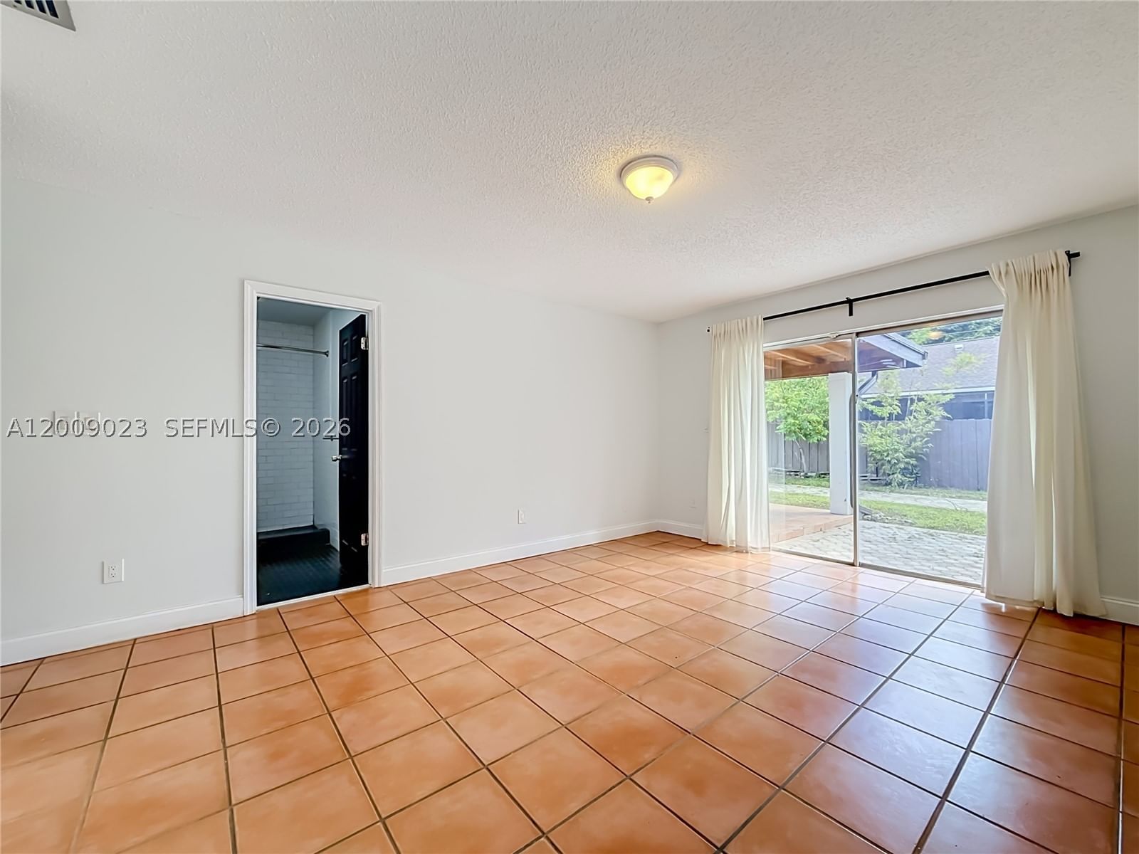 Real estate property located at 9825 132nd Ct, Miami-dade, Calusa Club Estates 5th A, Miami, FL