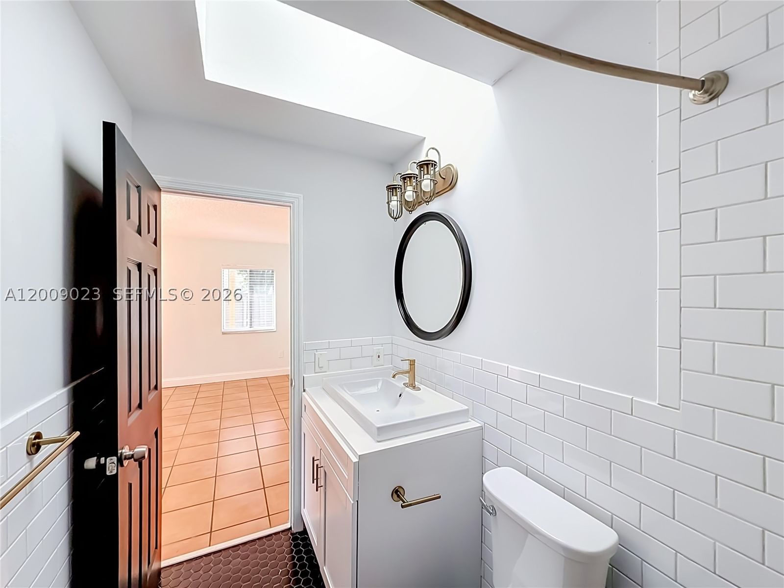 Real estate property located at 9825 132nd Ct, Miami-dade, Calusa Club Estates 5th A, Miami, FL