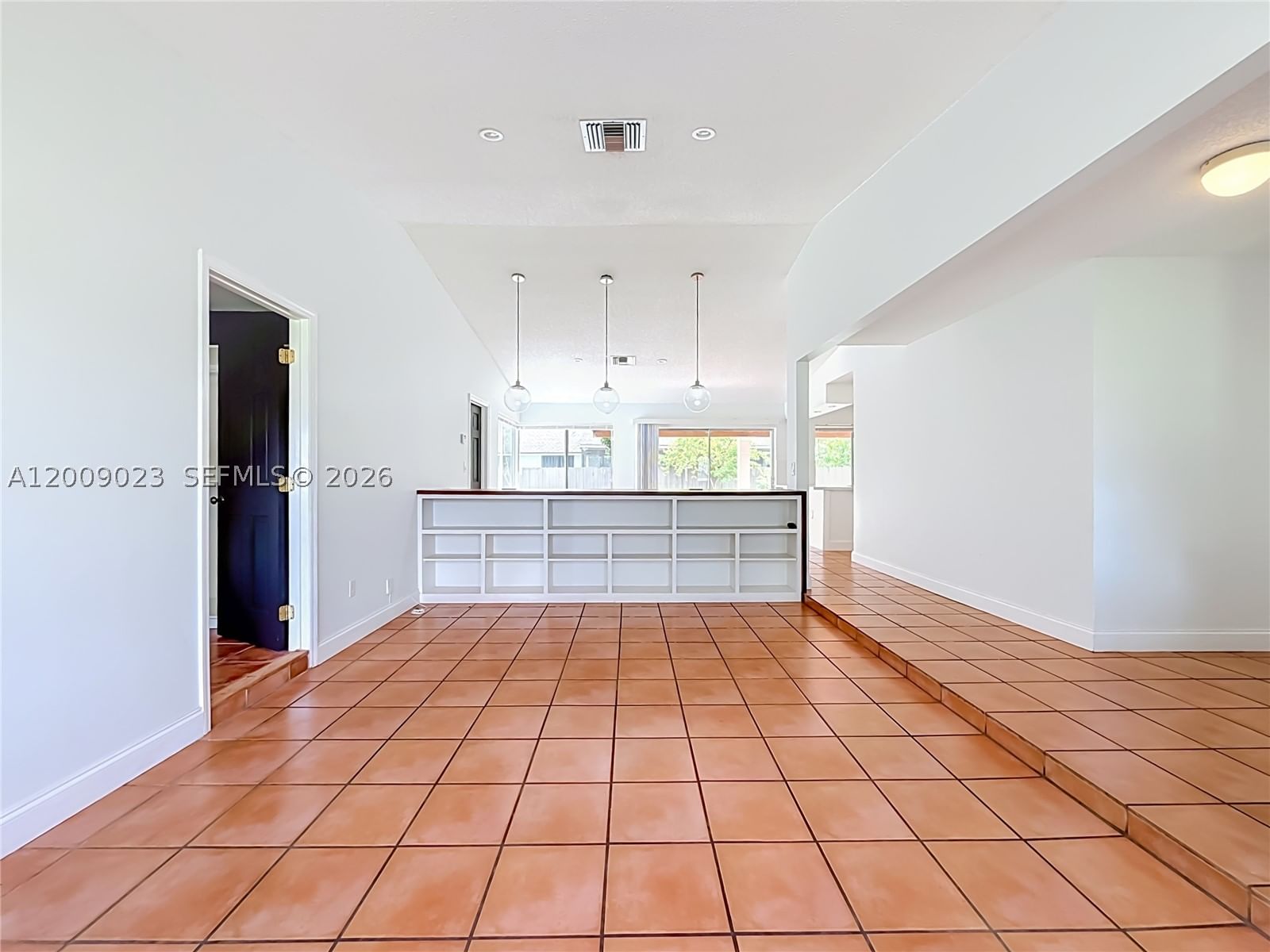 Real estate property located at 9825 132nd Ct, Miami-dade, Calusa Club Estates 5th A, Miami, FL