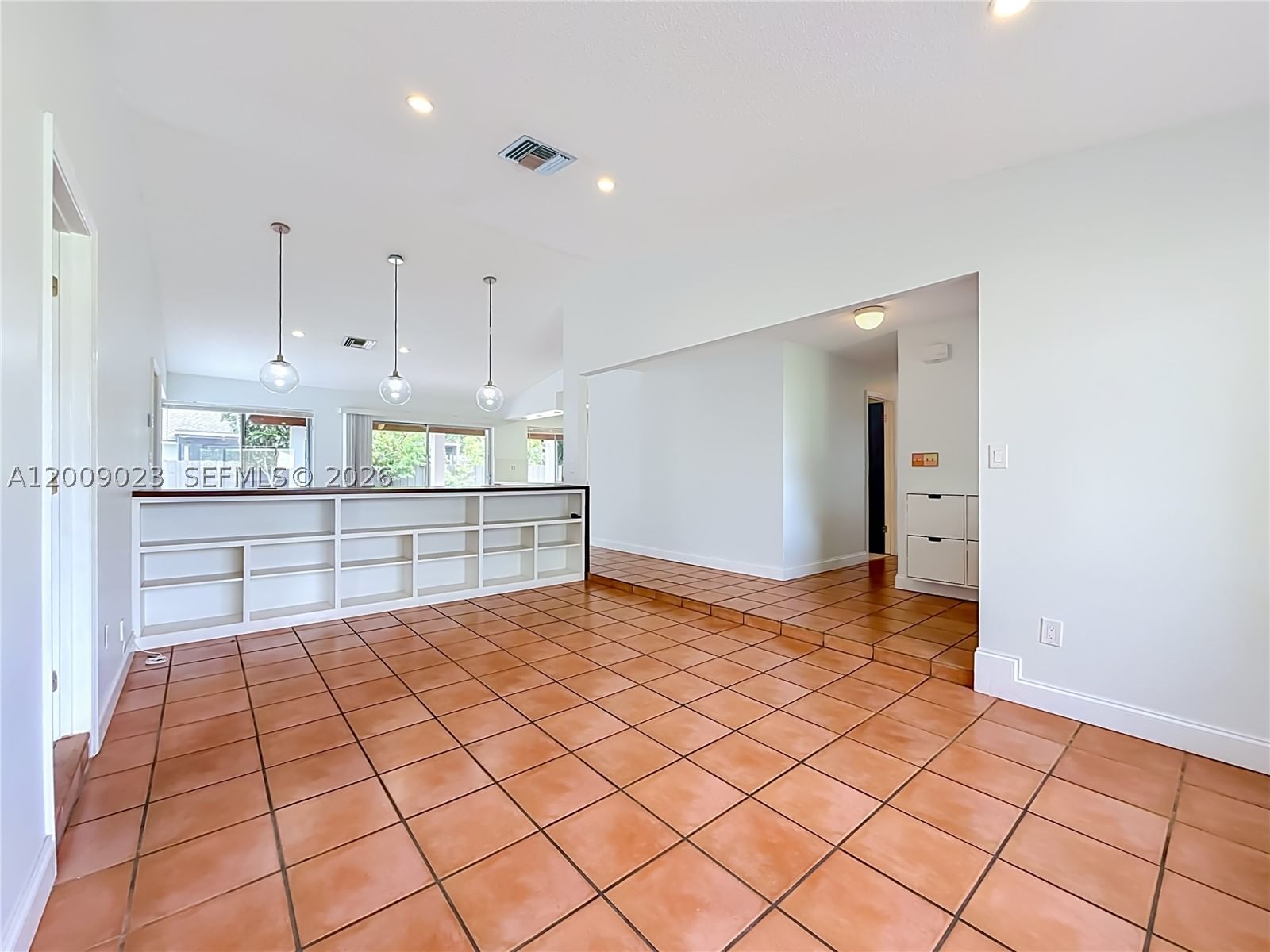 Real estate property located at 9825 132nd Ct, Miami-dade, Calusa Club Estates 5th A, Miami, FL