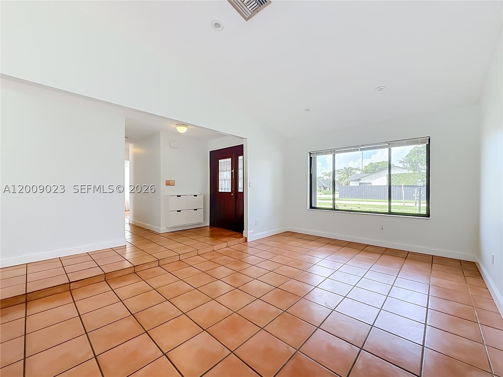Real estate property located at 9825 132nd Ct, Miami-dade, Calusa Club Estates 5th A, Miami, FL