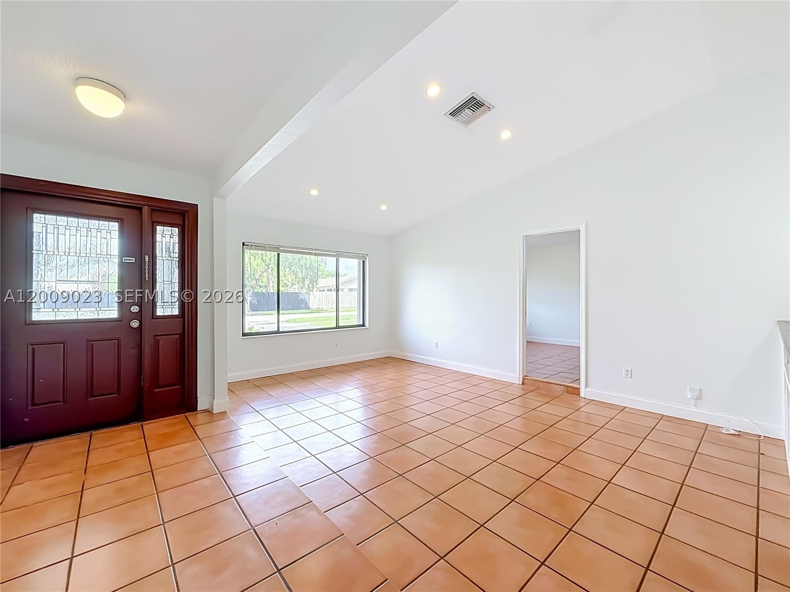 Real estate property located at 9825 132nd Ct, Miami-dade, Calusa Club Estates 5th A, Miami, FL
