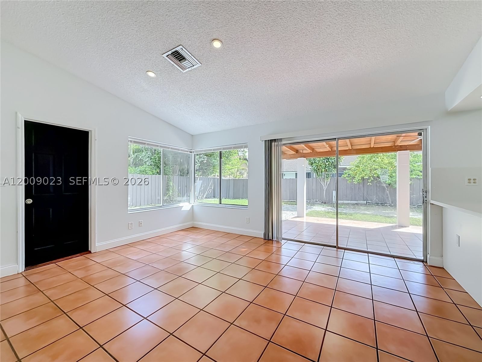 Real estate property located at 9825 132nd Ct, Miami-dade, Calusa Club Estates 5th A, Miami, FL