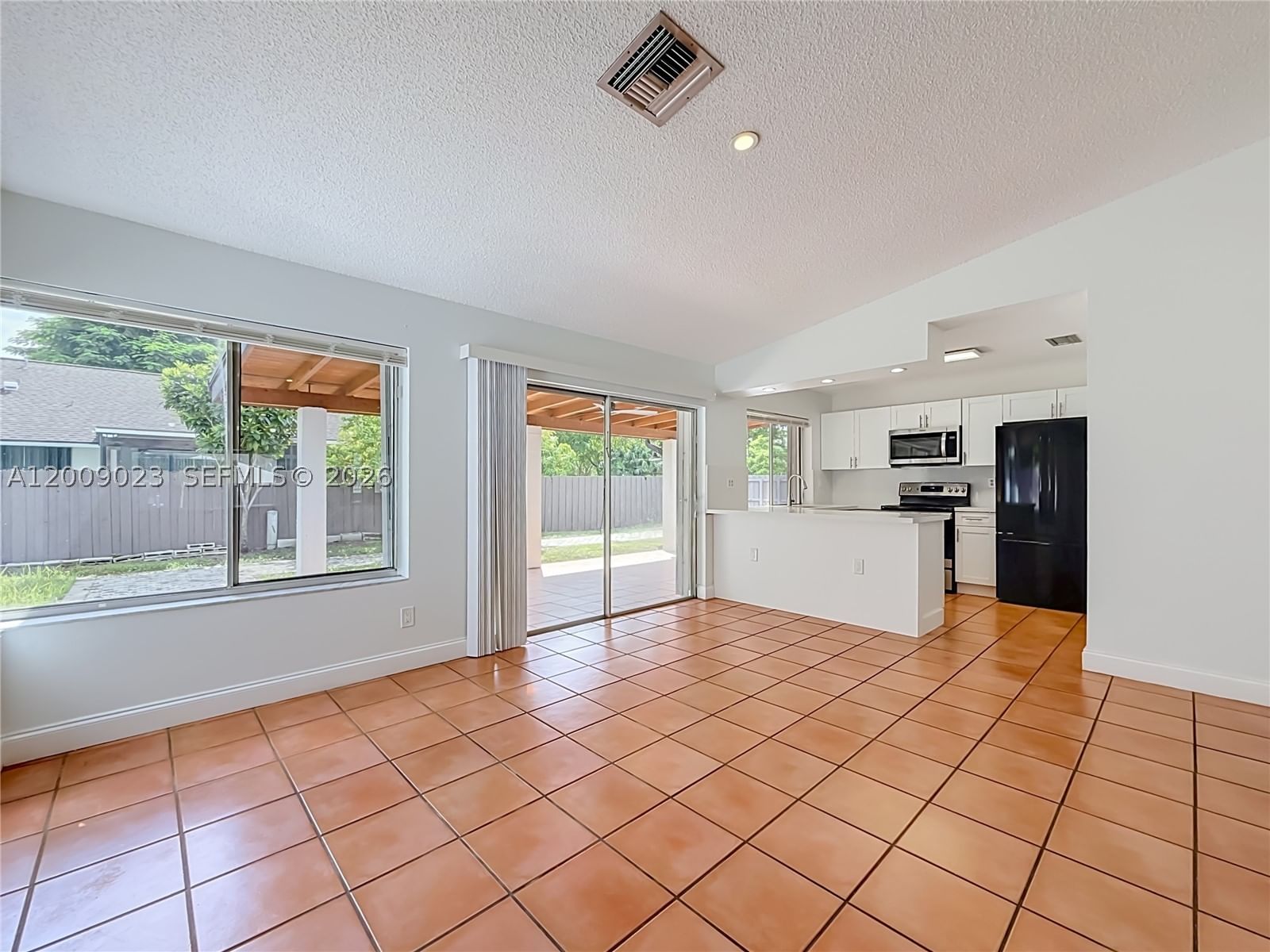 Real estate property located at 9825 132nd Ct, Miami-dade, Calusa Club Estates 5th A, Miami, FL